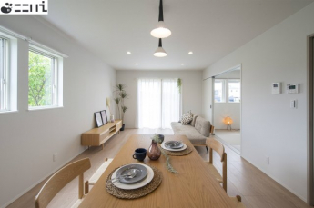 【居間・リビング】