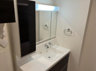 洗髪洗面化粧台