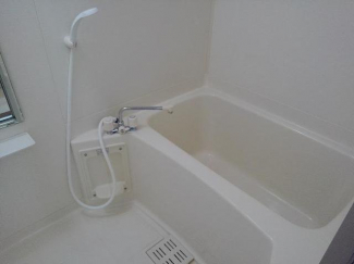 ゆったり過ごせるお風呂です