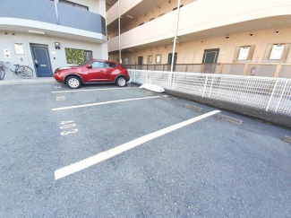 駐車場に車を止められます