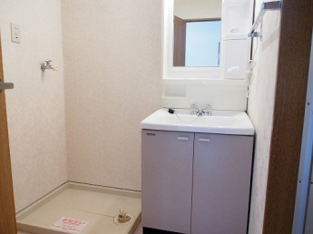 コンパクトで使いやすい洗面所