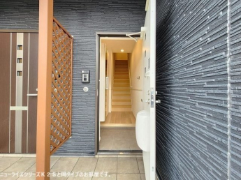 ゆったりとした玄関です