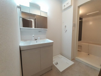 広い洗面スペース