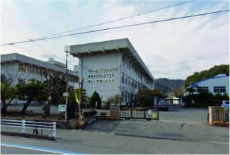 新居浜市立惣開小学校まで680m