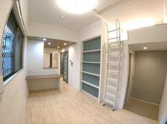 【居間・リビング】