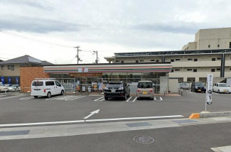 セブンイレブン松山土居田西店まで420m