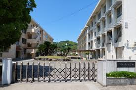 松山市立味生小学校まで301m