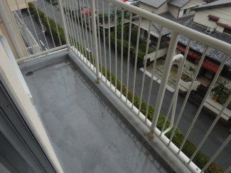 【バルコニー】