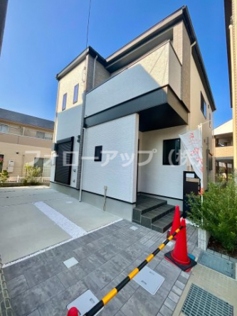 前面道路含む現地写真です