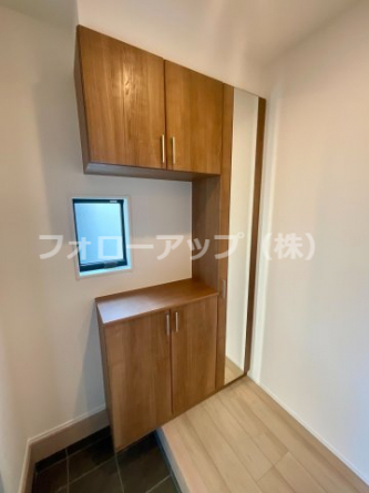 毎日通る玄関はこちらです