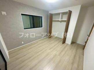 個人の部屋や寝室として使える洋室です