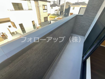 広々としたバルコニーです