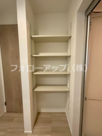 たっぷりとした収納スペースです