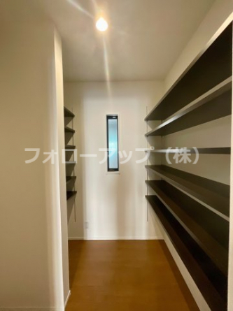 ちょっとした収納スペースも充実しています