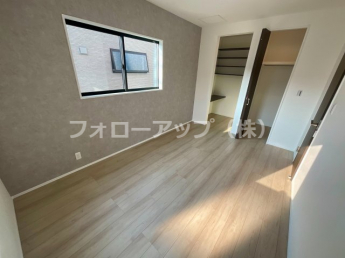 きれいな洋室です