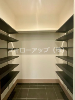 ちょっとした収納スペースも充実しています