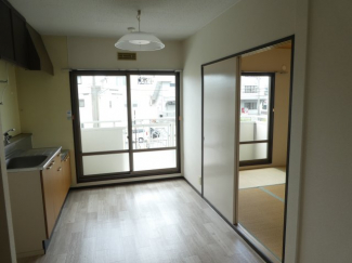 【居間・リビング】