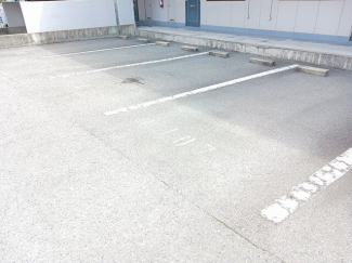 駐車場に車を止められます