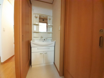 脱衣スペースもあります