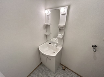 清潔感のあるトイレです
