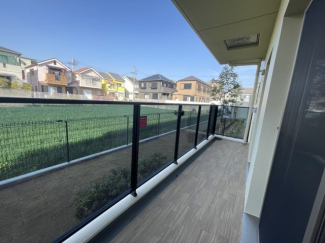 お洗濯にも便利なバルコニー付き