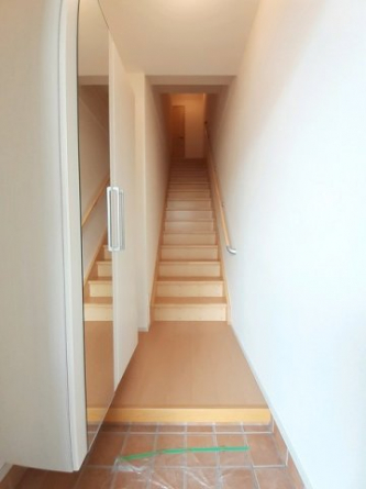 落ち着いた玄関です