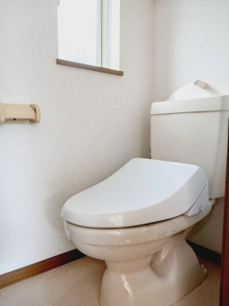 コンパクトで使いやすいトイレです