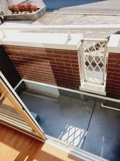 落ち着いた時間を過ごせるバルコニーです