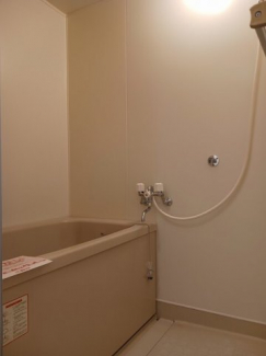 日々の疲れを癒すお風呂付です