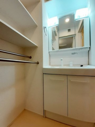 スペースが確保できる洗面所です