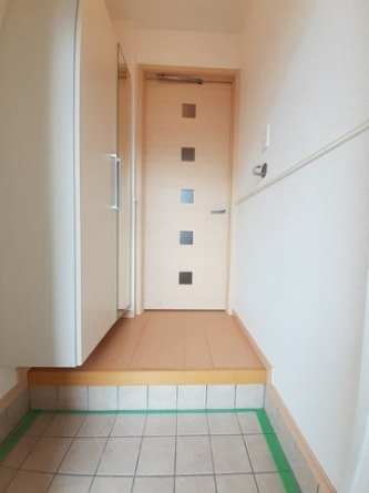 明るい玄関です