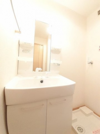 コンパクトで使いやすい洗面所