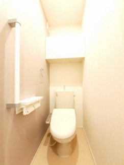 コンパクトで使いやすいトイレです