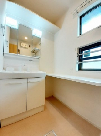 広い洗面スペース