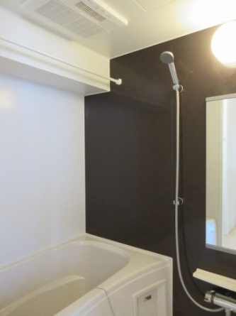 ゆったり過ごせるお風呂です