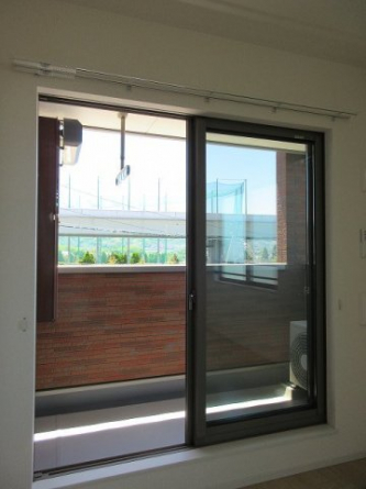 お洗濯にも便利なバルコニー付き