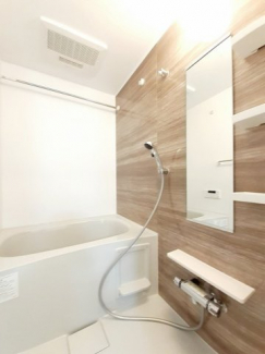 落ち着いた空間のお風呂です