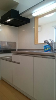 コンパクトなキッチンで掃除もラクラク