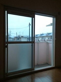 外からの目が気にならないバルコニーで洗濯物が干せます