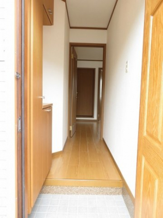 ゆったりとした玄関です