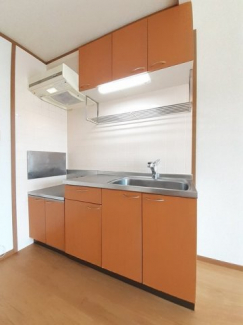 コンパクトなキッチンで掃除もラクラク