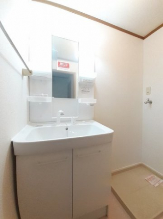 コンパクトで使いやすい洗面所