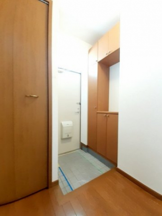 ゆったりとした玄関です