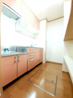 コンパクトなキッチンで掃除もラクラク