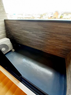 陽当たり良好なバルコニーです