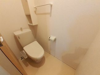 ゆったりとした空間のトイレです