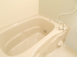 落ち着いた空間のお風呂です