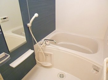 落ち着いた空間のお風呂です