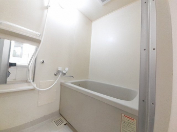 ゆったり過ごせるお風呂です