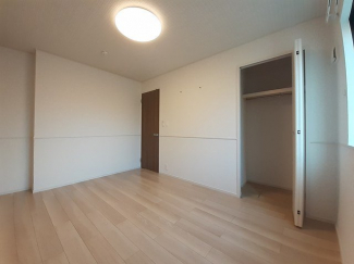 たっぷりとした収納スペースです